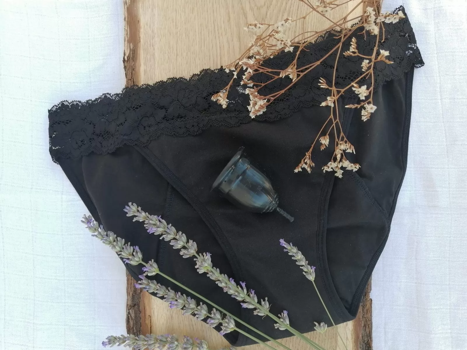 OUTLET menstrualne hlačke XL/XXL - slika 5